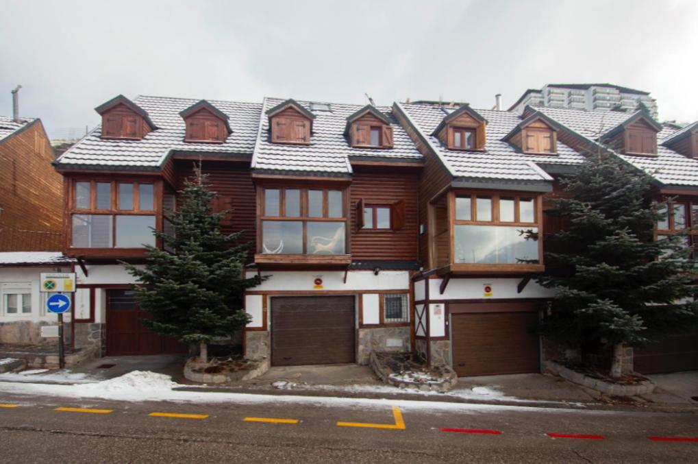 Sierra Nevada Deluxe Villa ภายนอก รูปภาพ